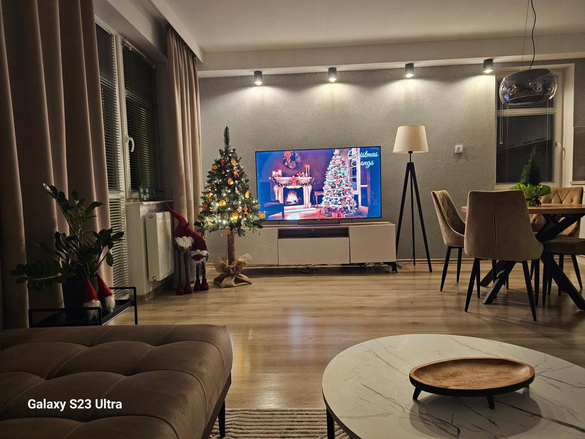 Apartament W Centrum Z Widokiem Na Jeziorko Kętrzyn Exteriör bild