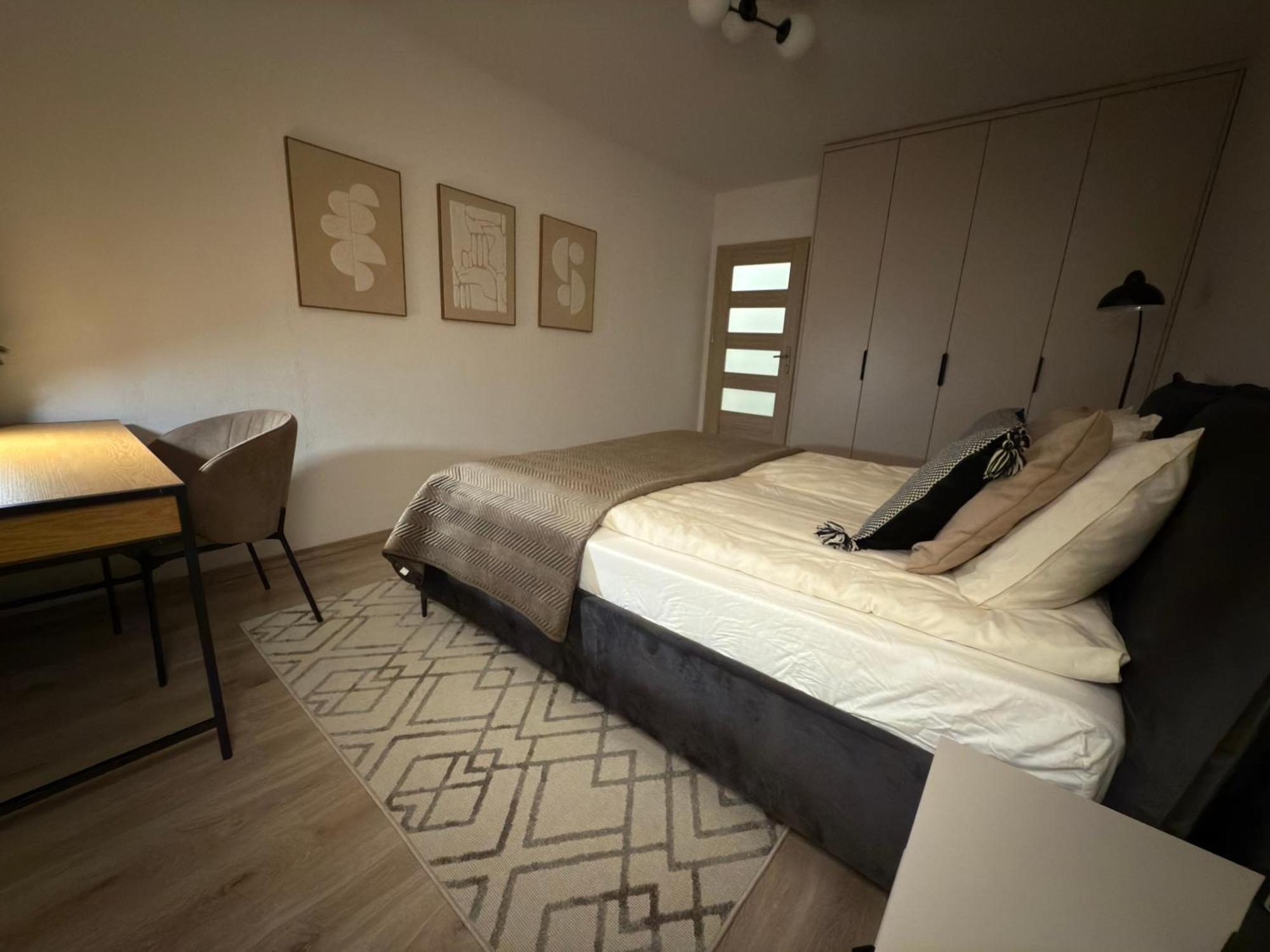 Apartament W Centrum Z Widokiem Na Jeziorko Kętrzyn Exteriör bild